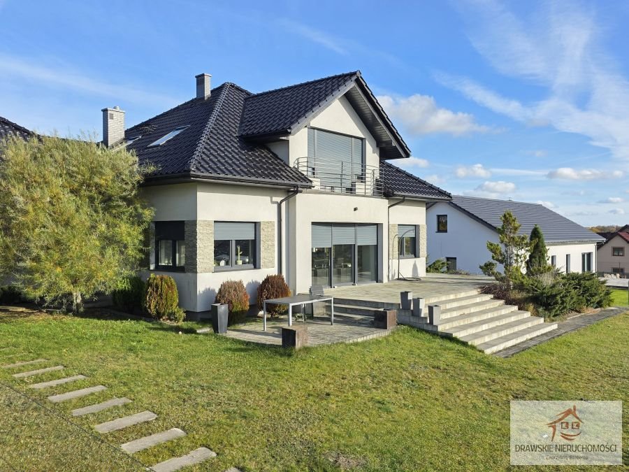 Nowoczesny dom 173 m2 z dużą działką i tarasem Drawsko Pomorskie, blisko centrum, Jeleniogórska  363m2 Foto 1