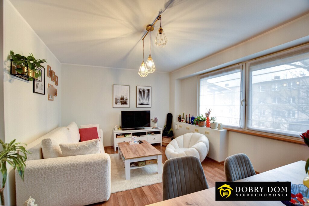 Przestronne 3 pokoje po remoncie z balkonem i garażem Białystok, Dziesięciny  60m2 Foto 1