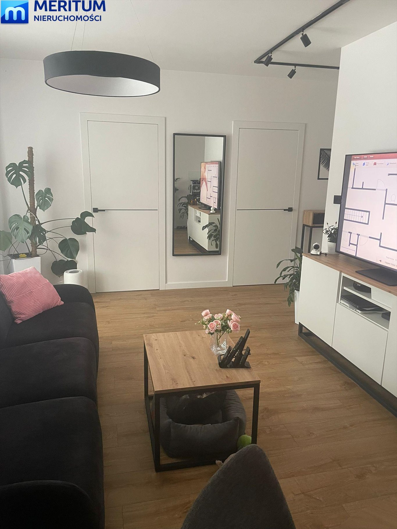 Segment z ogrodem i zadaszonym tarasem – idealny dom w Grodzisku Grodzisk Mazowiecki  59m2 Foto 1