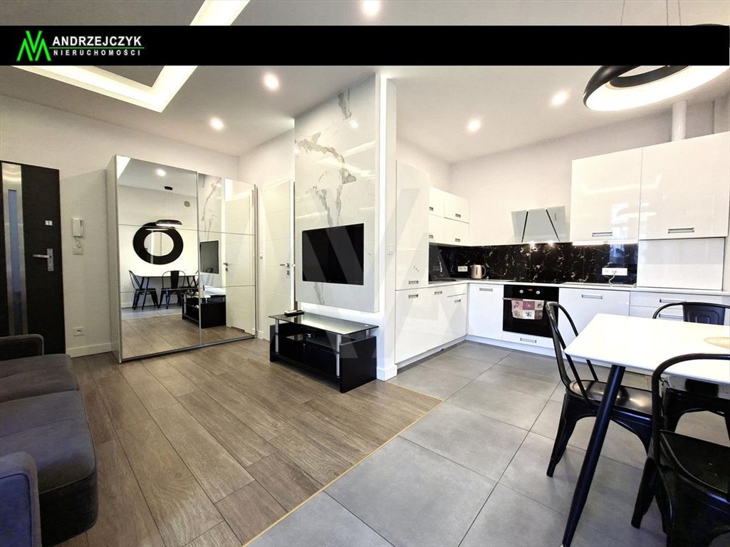 Mieszkanie trzypokojowe na wynajem Sopot, Helska  55m2 Foto 1