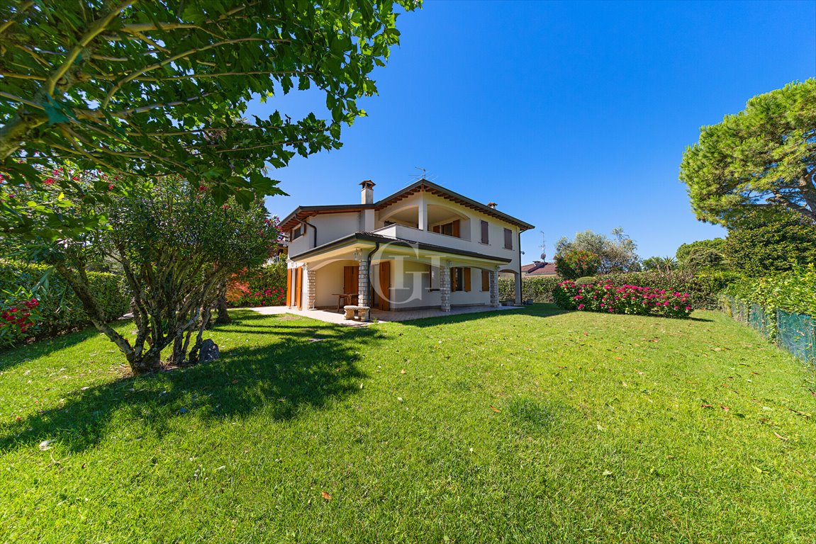Na sprzedaż luksusowa willa z widokiem na jezioro Garda Włochy, Sirmione  160m2 Foto 1