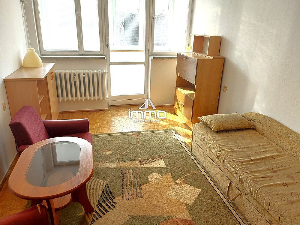 Mieszkanie dwupokojowe na wynajem Oleśnica, Mickiewicza  44m2 Foto 1