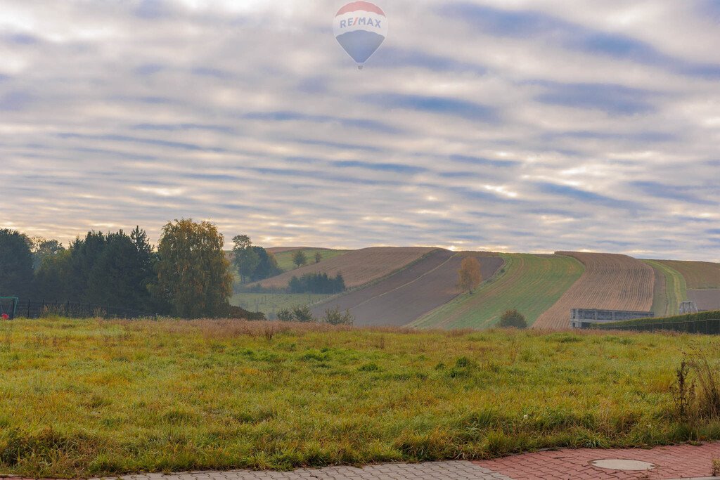Działki budowlane w Wieprzu z projektem domu i pełnymi mediami Wieprz  895m2 Foto 1