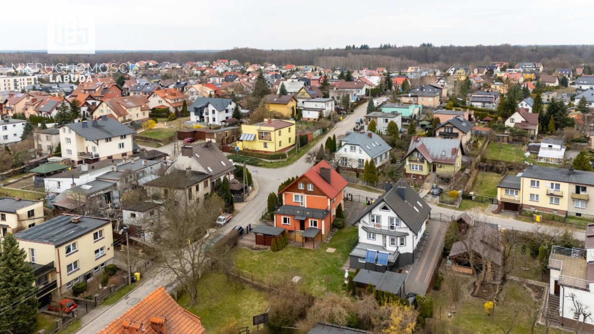 Przestronny dom 280 m² z niezależnym mieszkaniem - polecam! Kościerzyna, Juliana Tuwima  179m2 Foto 1