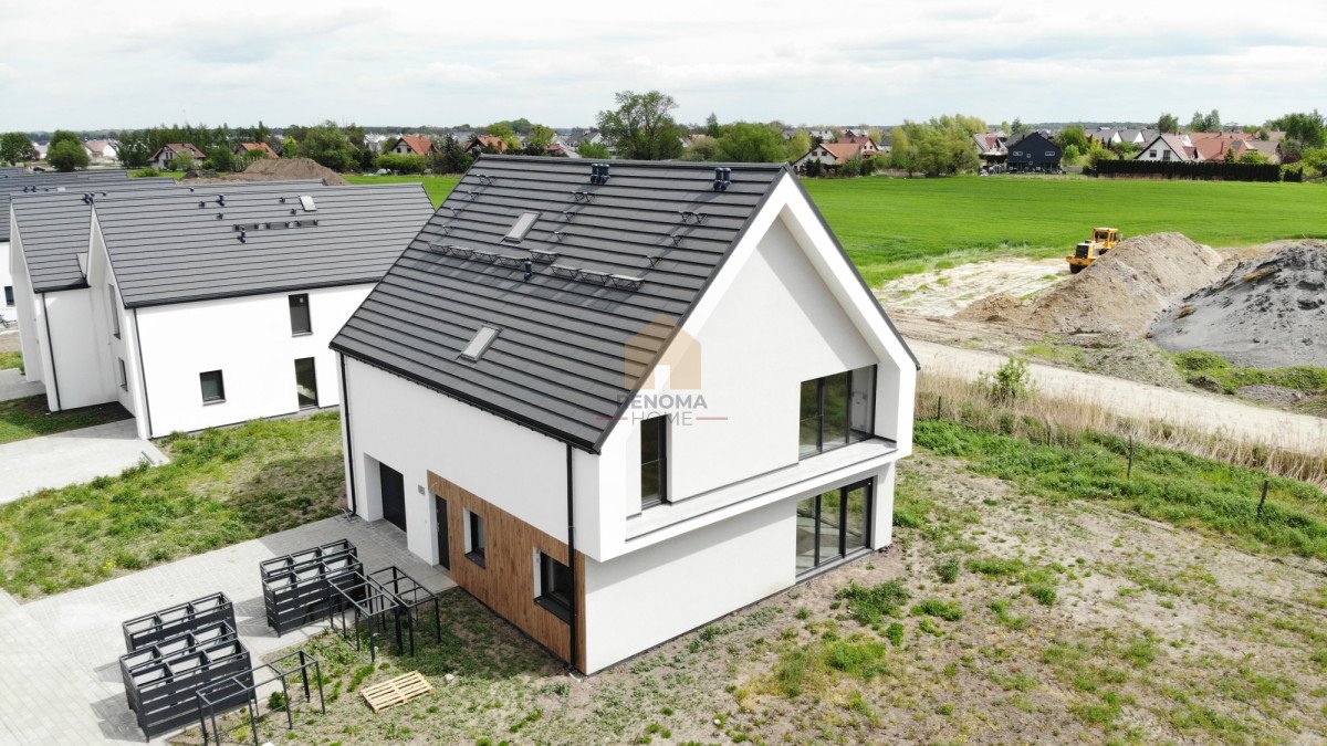 Na sprzedaż nowoczesny dom z dużą działką 541 m² w Nadolicach Małych Nadolice Małe  107m2 Foto 1