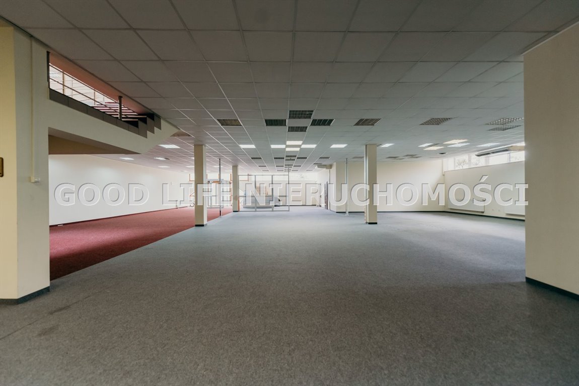 Lokal użytkowy na wynajem Świlcza  700m2 Foto 8