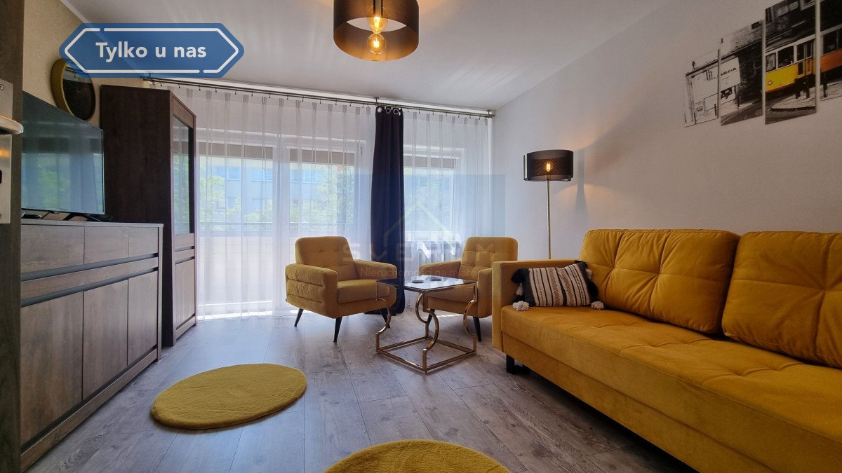 W pełni umeblowane 2-pokojowe mieszkanie z balkonem i piwnicą Częstochowa, Tysiąclecie  47m2 Foto 1