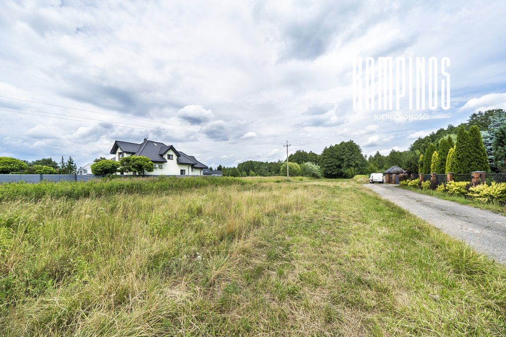 Działka 2411 m² z potencjałem podziału i dostępem do lasu Truskaw  2 411m2 Foto 1