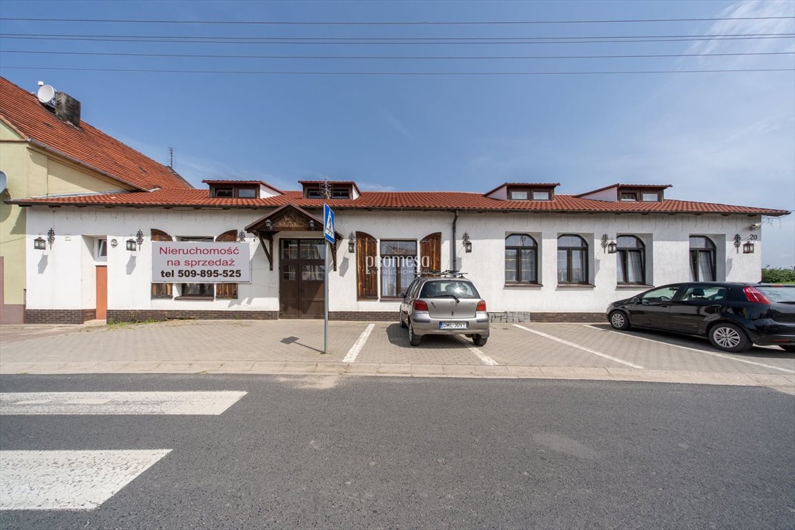 Lokal użytkowy na sprzedaż Brzeg Dolny  320m2 Foto 1