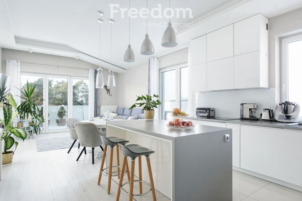 Mieszkanie czteropokojowe  na sprzedaż Ciechocinek, Aleja 700-lecia  80m2 Foto 1