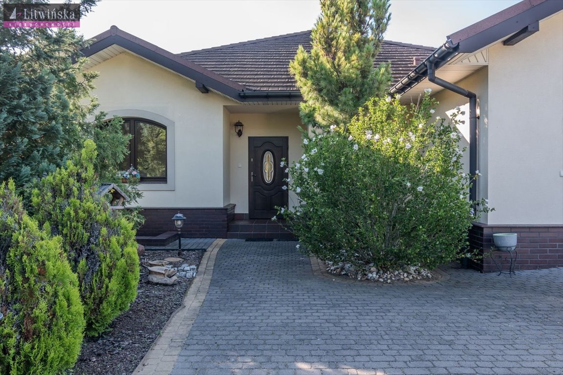 Wynajmę przestronny dom 198 m² z garażem w Kalonce Kalonka  198m2 Foto 1