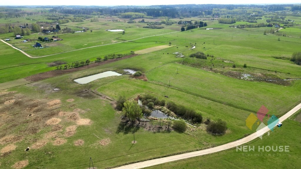 Urokliwa działka z oczkiem wodnym i widokiem na pola Jesionowo  7 996m2 Foto 1
