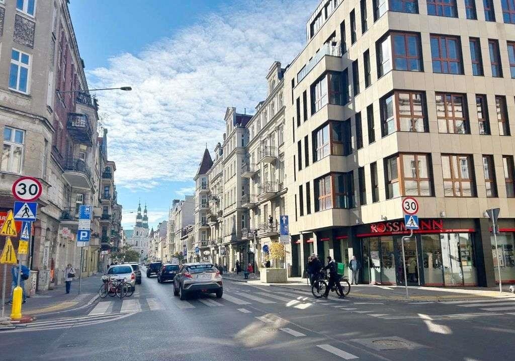 Lokal użytkowy na sprzedaż Poznań, Centrum  185m2 Foto 1