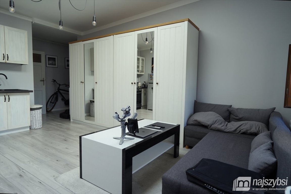 Do sprzedania przestronna kawalerka 30,5 m² z widokiem na ogrody Szczecin, Centrum  31m2 Foto 1