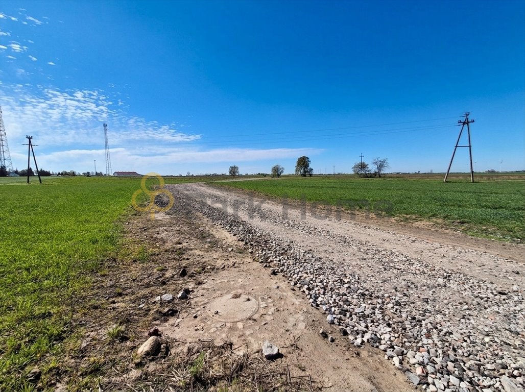 Przestronna działka 1530 m² z możliwością zabudowy w Damasławku Damasławek  1 530m2 Foto 1