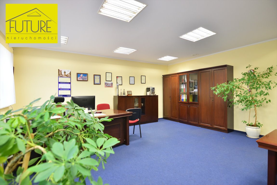 Wynajem 150 m2 biur w zadbanym budynku z klimatyzacją Elbląg, Rybna  150m2 Foto 1