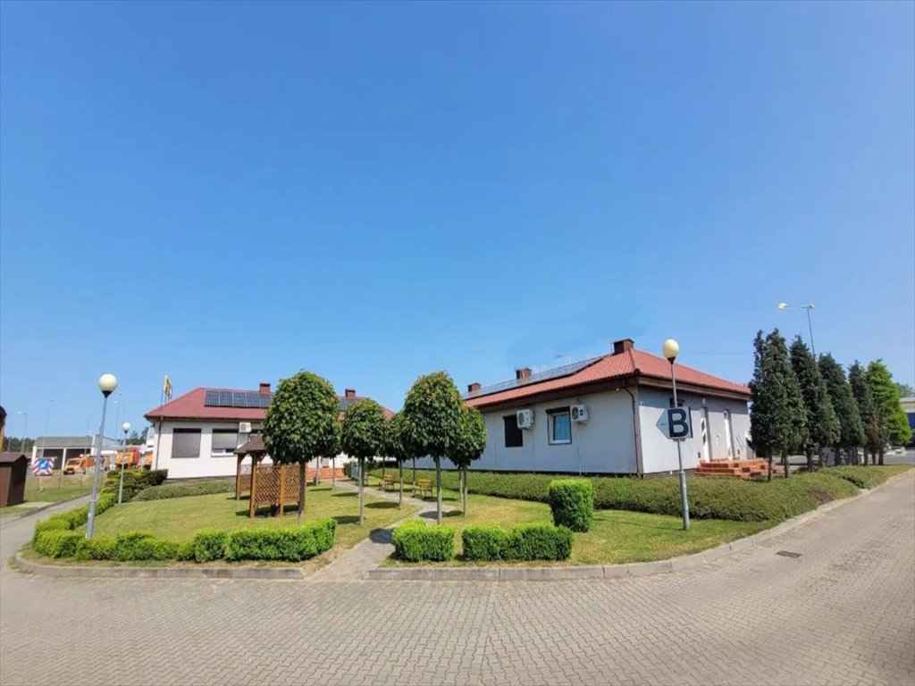 Lokal użytkowy na sprzedaż Międzyrzecz  1 025m2 Foto 1