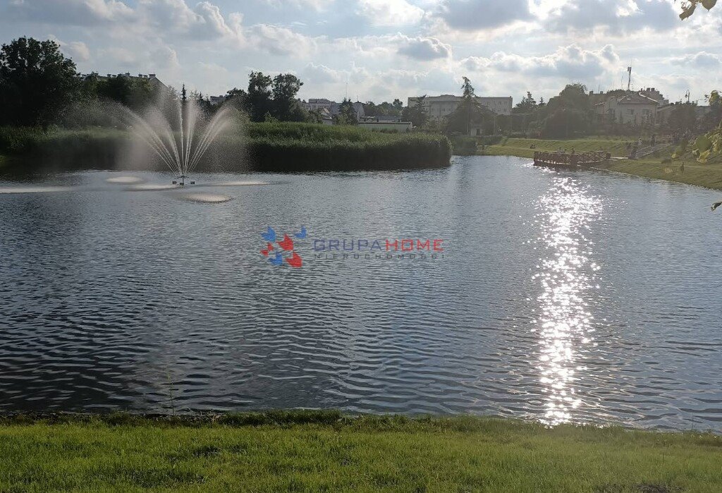 Działka inwestycyjna 1020 m² z funkcją usługową w Piasecznie Piaseczno  1 020m2 Foto 1