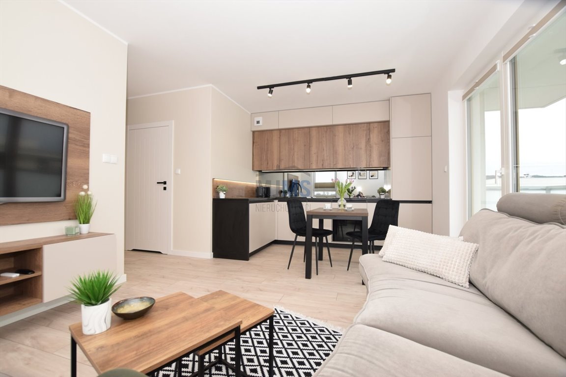 Nowoczesne 2-pokojowe mieszkanie w Rumi z windą i pełnym umeblowaniem Rumia, Lotnisko, Czerwonych Kosynierów  38m2 Foto 1