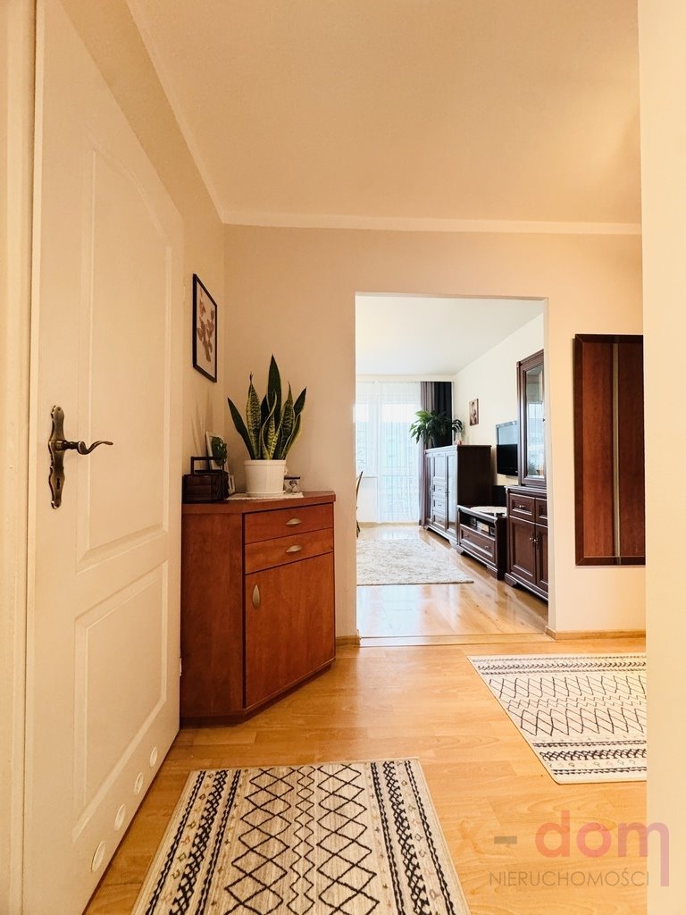 Mieszkanie trzypokojowe na sprzedaż Kielce, Barwinek  59m2 Foto 1