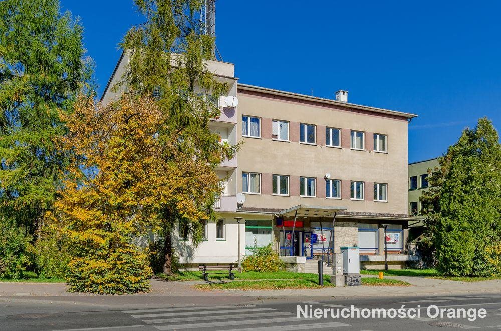 Obiekt usługowy 1578 m² z parkingiem i lokalami na Sucha Beskidzka Sucha Beskidzka, Sucha Beskidzka, ul. Adama Mickiewicza 50  1 578m2 Foto 1