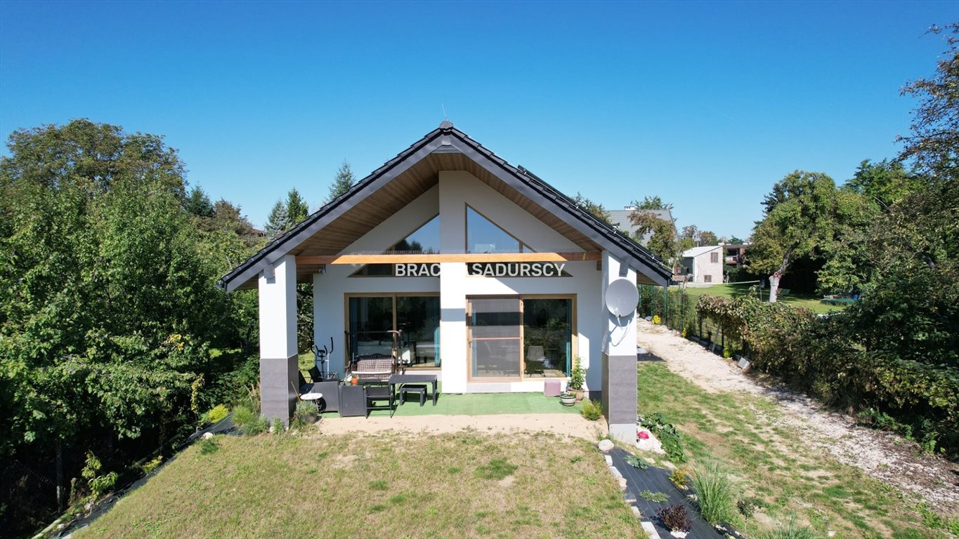 Na sprzedaż nowoczesny dom energooszczędny 150 m² w Miechowie Miechów, Ogrodowa  200m2 Foto 1