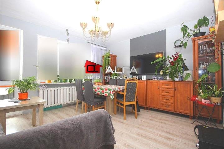 Mieszkanie czteropokojowe  na sprzedaż Świdnica, Osiedle Zawiszów  70m2 Foto 1