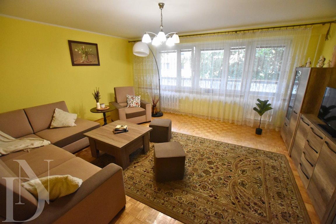 Na sprzedaż przestronne 48,62 m² mieszkanie z balkonem w Hajnówce Hajnówka, Hajnówka  49m2 Foto 1