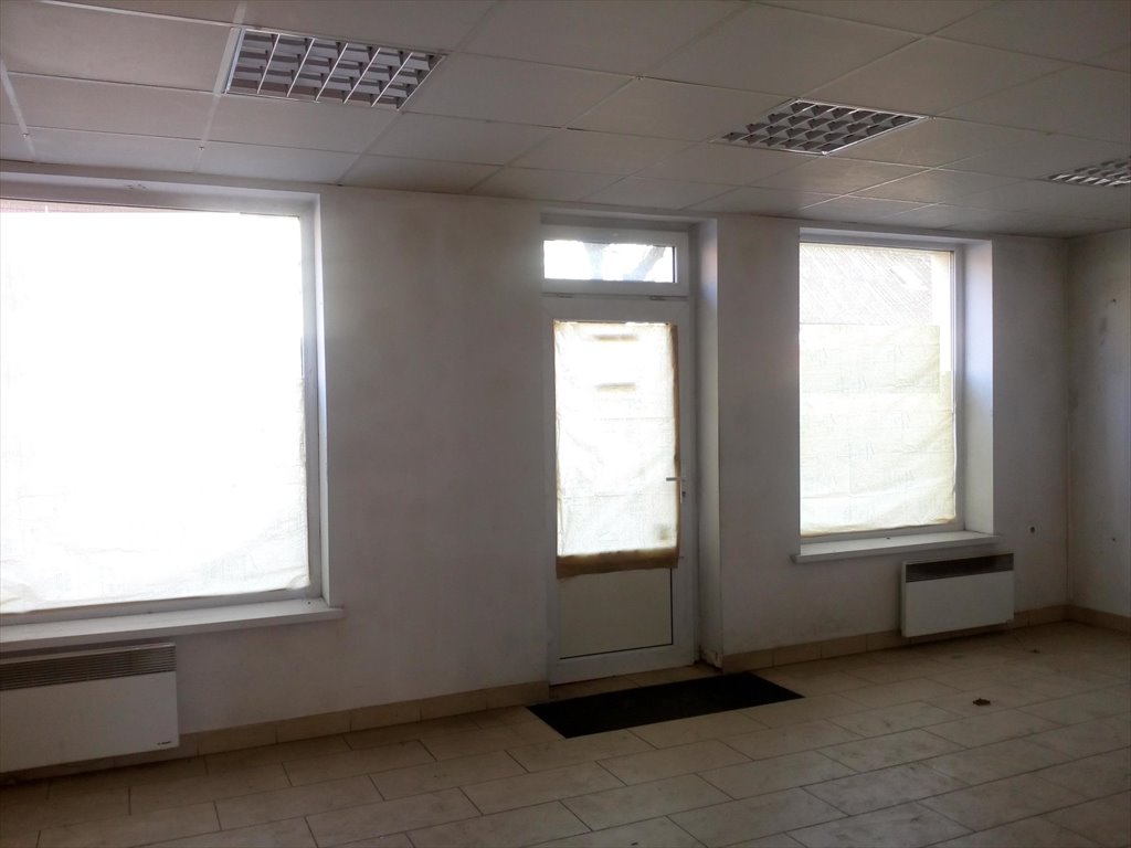 Lokal 60 m2 na wynajem w centrum Rogoźna z dużymi witrynami Rogoźno  60m2 Foto 1