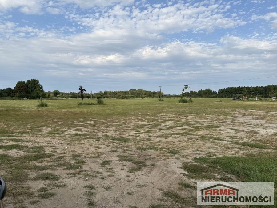 Na sprzedaż działka 11 800 m² z mediami i warunkami zabudowy Żelewo  11 800m2 Foto 1