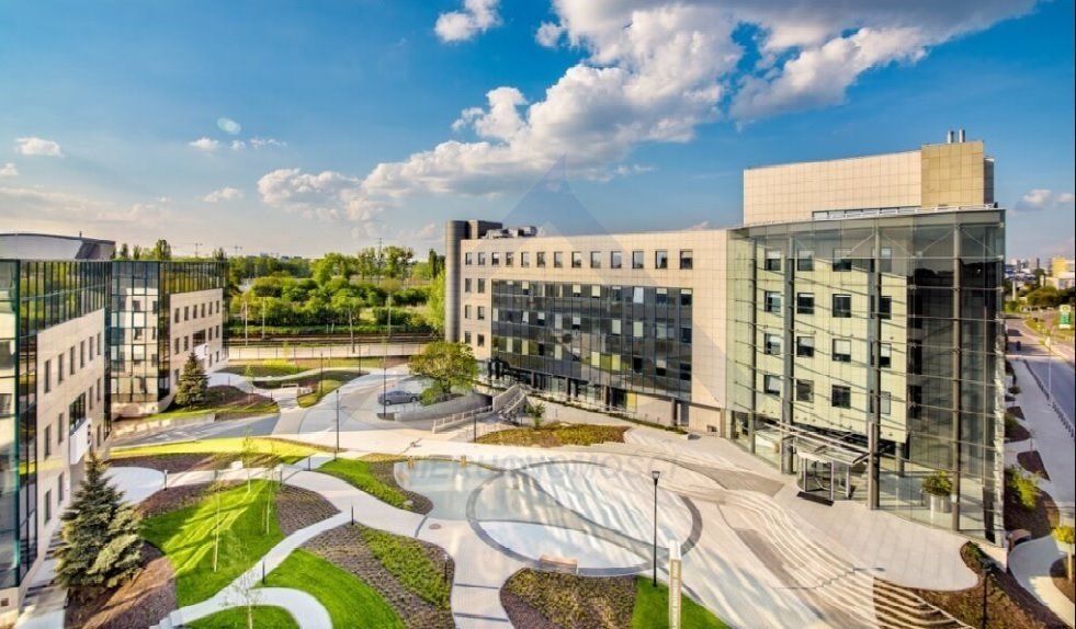 Nowoczesny kompleks biurowy 652 m2 z zielonym lobby i infrastrukturą Warszawa, Ochota  652m2 Foto 1