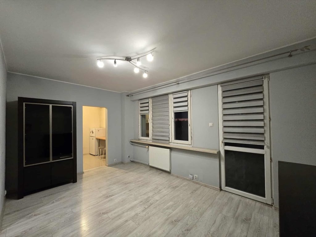 Kawalerka na wynajem Zduńska Wola  31m2 Foto 1