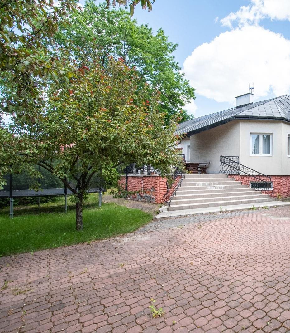 Przestronny dom z dużą działką w Radości, 5 pokoi Warszawa, Wawer, Radość  400m2 Foto 1