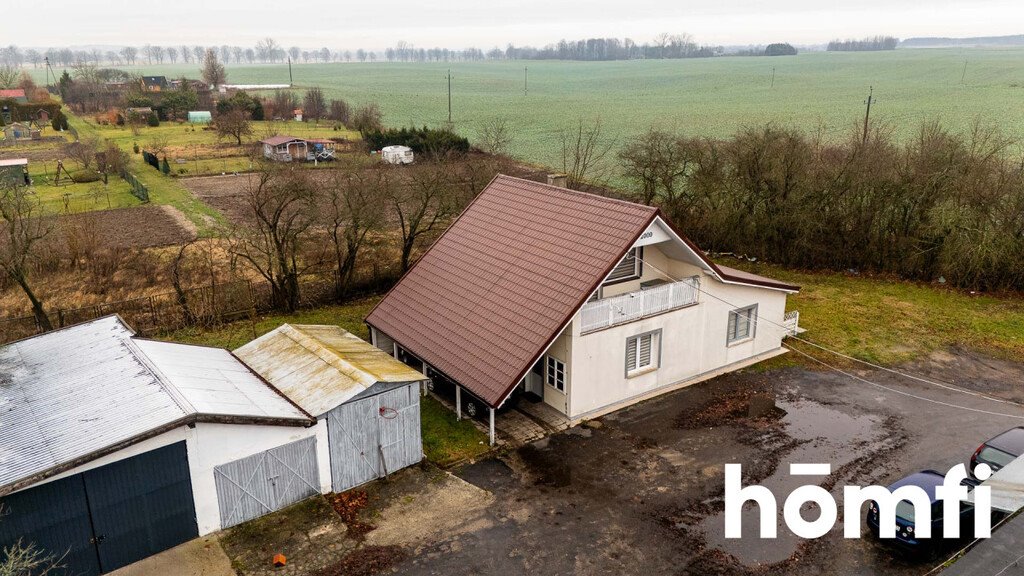 Dom z produkcją schodów, 700 m2, inwestycja Maćki  700m2 Foto 1