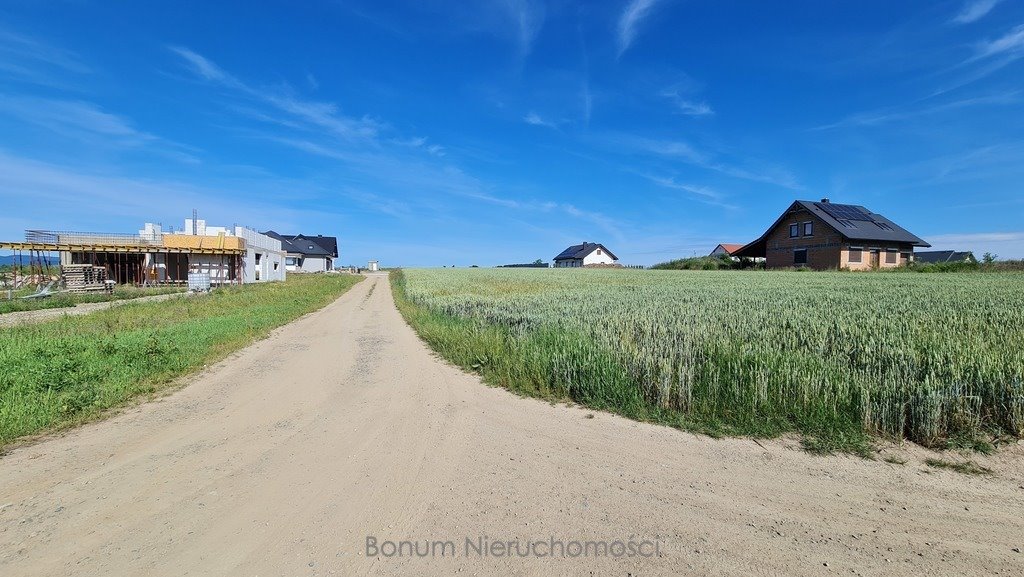 Działka budowlana na sprzedaż Jaworek  2 052m2 Foto 3