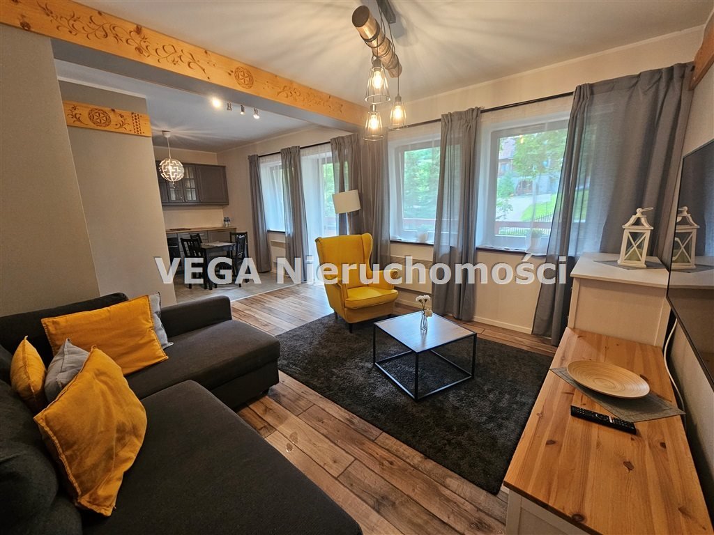 Mieszkanie dwupokojowe na sprzedaż Zakopane  54m2 Foto 1