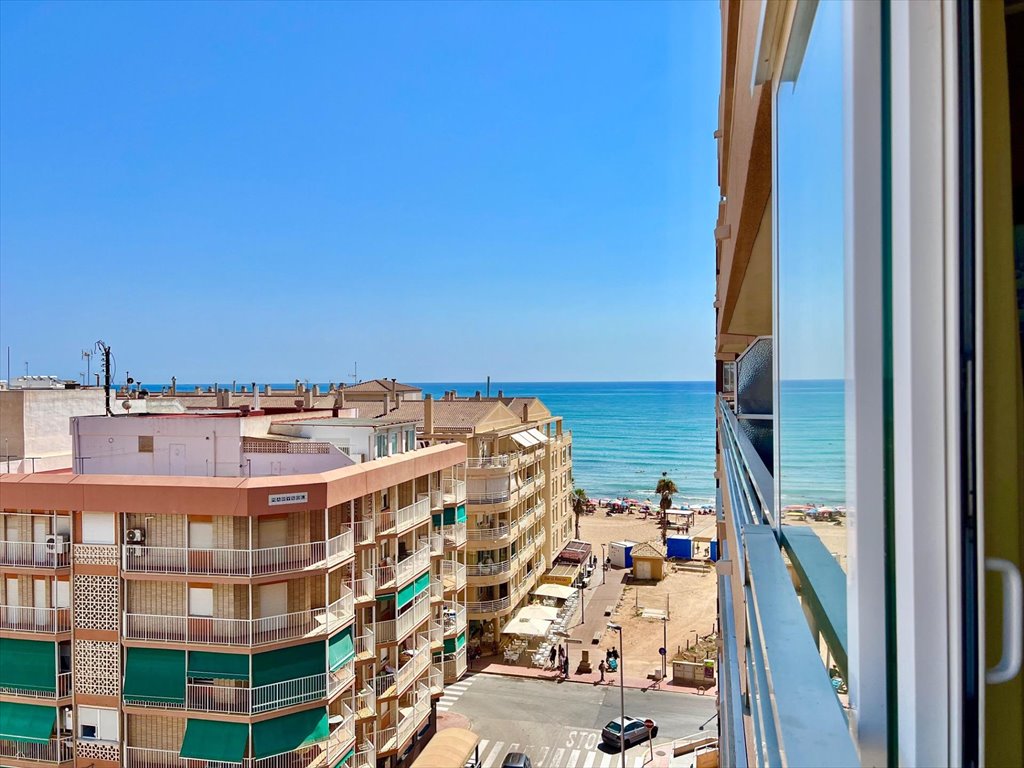 Urokliwe mieszkanie 110 m² w Torrevieja (blisko morza) Hiszpania, Alicante, Costa Blanca  110m2 Foto 1