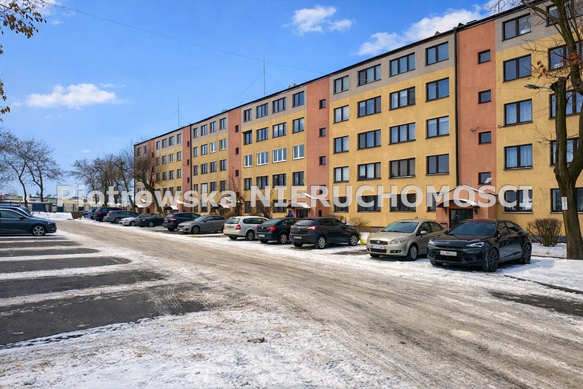 Przestronne 4-pokoje do remontu, balkon, I piętro Zduńska Wola  63m2 Foto 1
