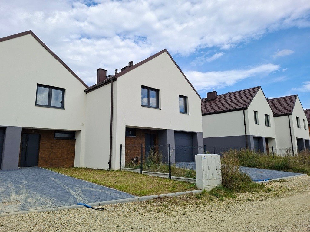 Nowoczesny bliźniak 141 m2 w Tychach - stan deweloperski.: Tychy Jaroszowice: Oświęcimska