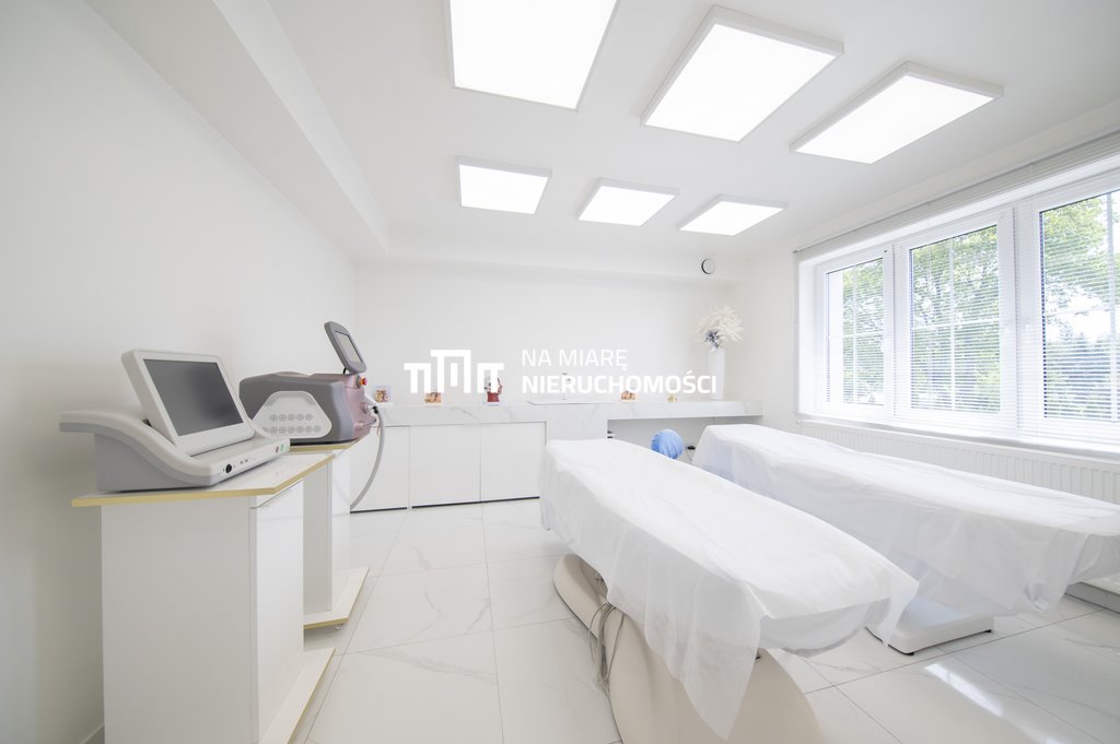 Lokal użytkowy na wynajem Rzeszów, al. gen. Władysława Sikorskiego  432m2 Foto 1