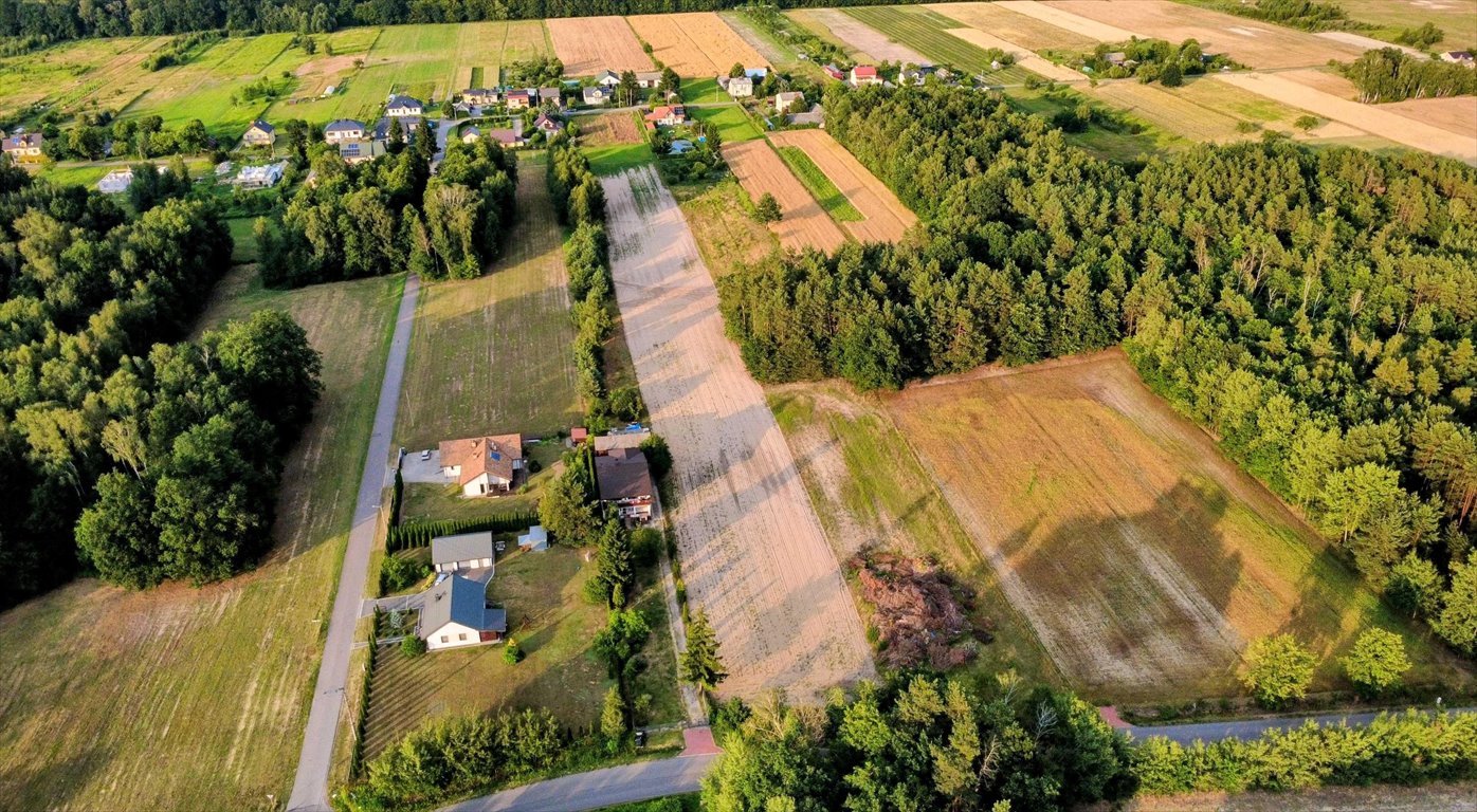 Działka 28,91 ar z możliwością budowy domu w Tomaszowie Tomaszów  2 890m2 Foto 1