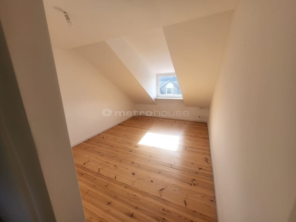 Dom z potencjałem na 385 m2 działki, 300 m2, Ustka Ustka, Krokusowa  300m2 Foto 1