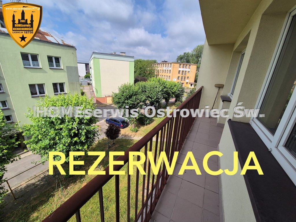 Mieszkanie trzypokojowe na sprzedaż Ostrowiec Świętokrzyski, Huta  50m2 Foto 1
