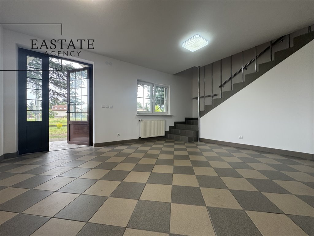 Lokal użytkowy po remoncie, 72 m², biuro lub salon Warszawa, Włochy, Jutrzenki  72m2 Foto 1