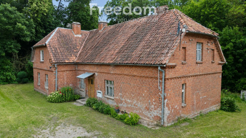 Mieszkanie do remontu z dużym ogródkiem i historycznym urokiem Karnity  68m2 Foto 1