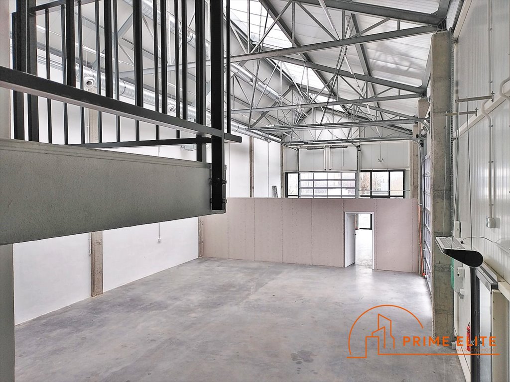 Magazyn na wynajem Dębe Wielkie  300m2 Foto 1