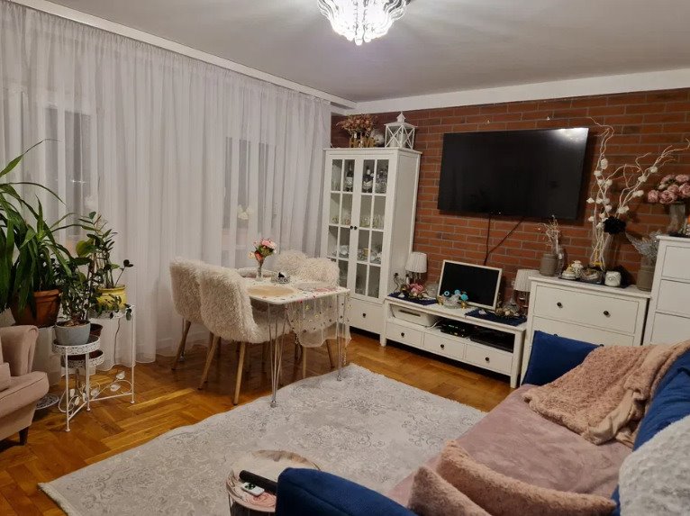 Mieszkanie trzypokojowe na sprzedaż Oleśnica, Księcia Józefa Poniatowskiego  65m2 Foto 1