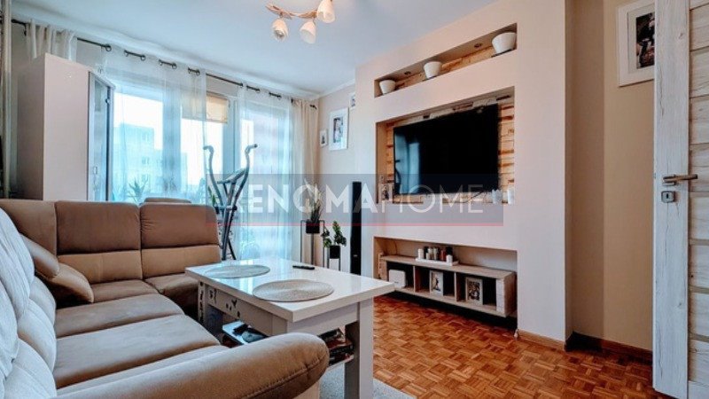 Mieszkanie trzypokojowe na sprzedaż Legnica  73m2 Foto 1