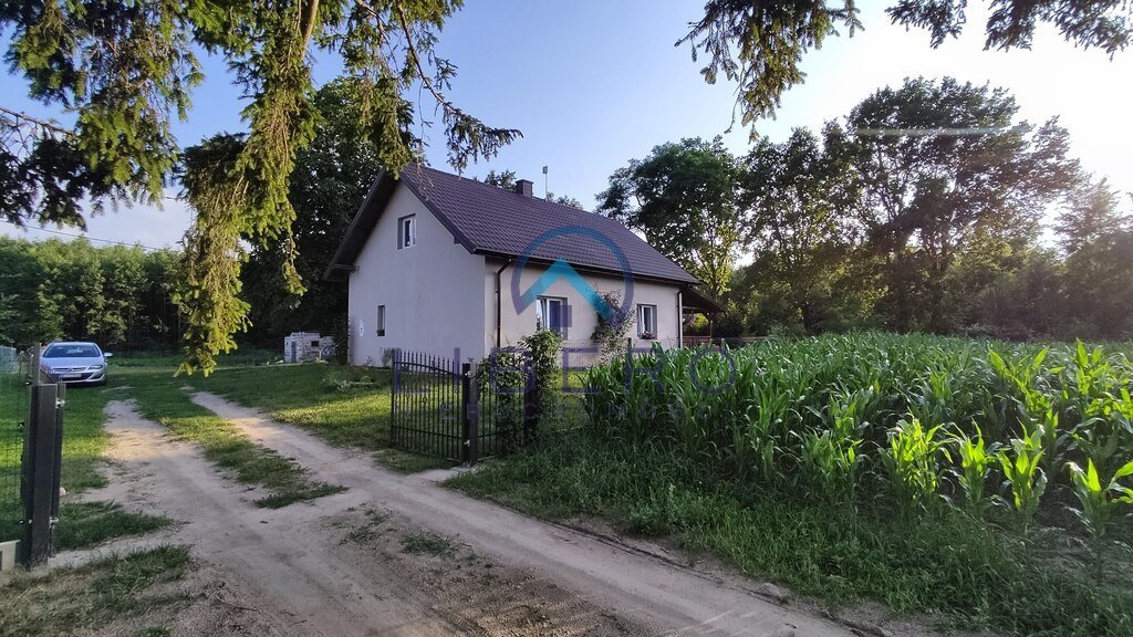 Dom na sprzedaż Strzegocin  165m2 Foto 1