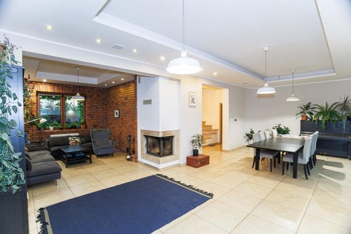 Przestronny dom 287 m2 z ogrodem i garażem w Ciepielowicach Ciepielowice, Magnoliowa  287m2 Foto 1